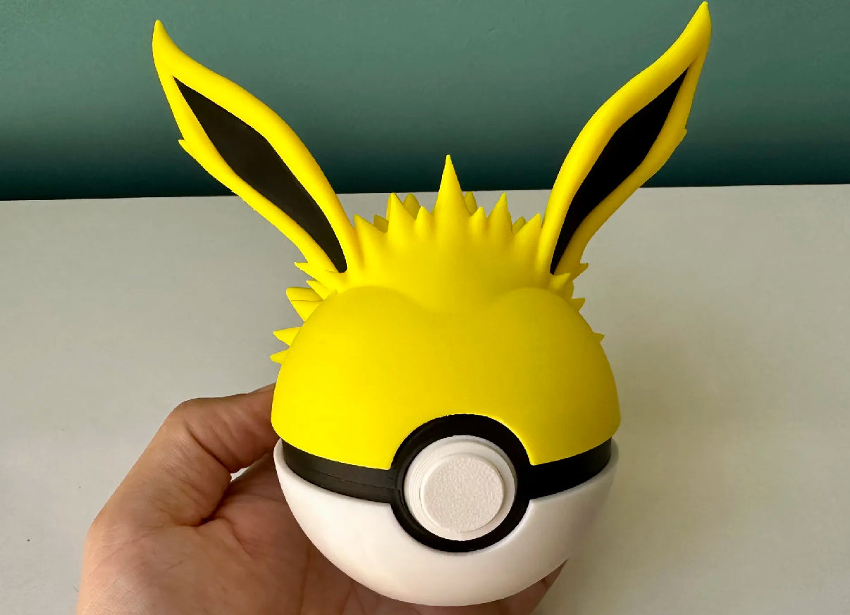 Jolteon Ball - Pokemon - Pokeball Functional