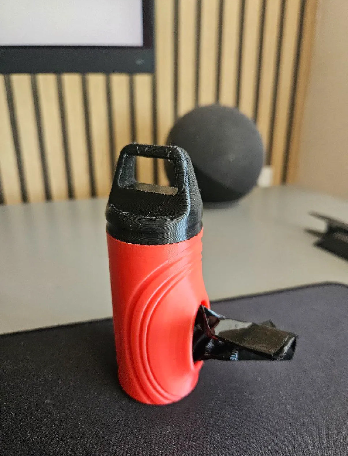 Poop Bag Dispenser – Compact, Convenient, and Customizable Size & Color
