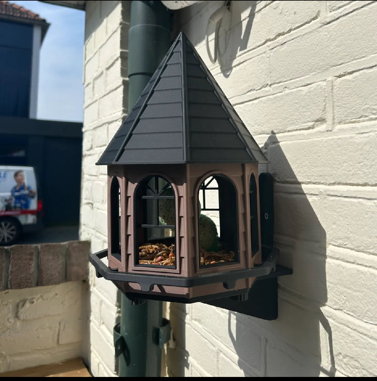 Classic Octagonal Bird Feeder – Timeless Design, Customizable Size & Color
