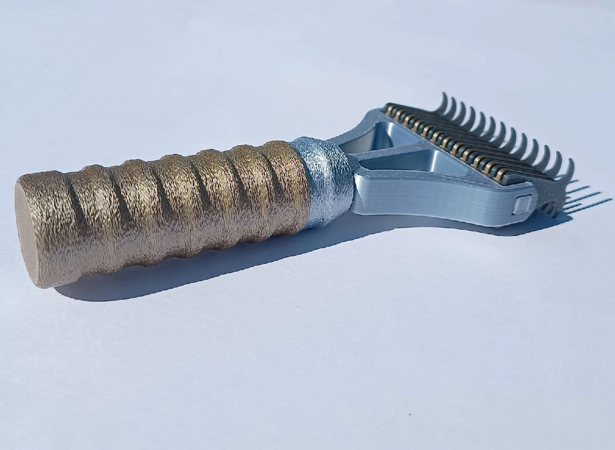 Professional Grooming Brush – Gentle, Effective, and Customizable Size & Color