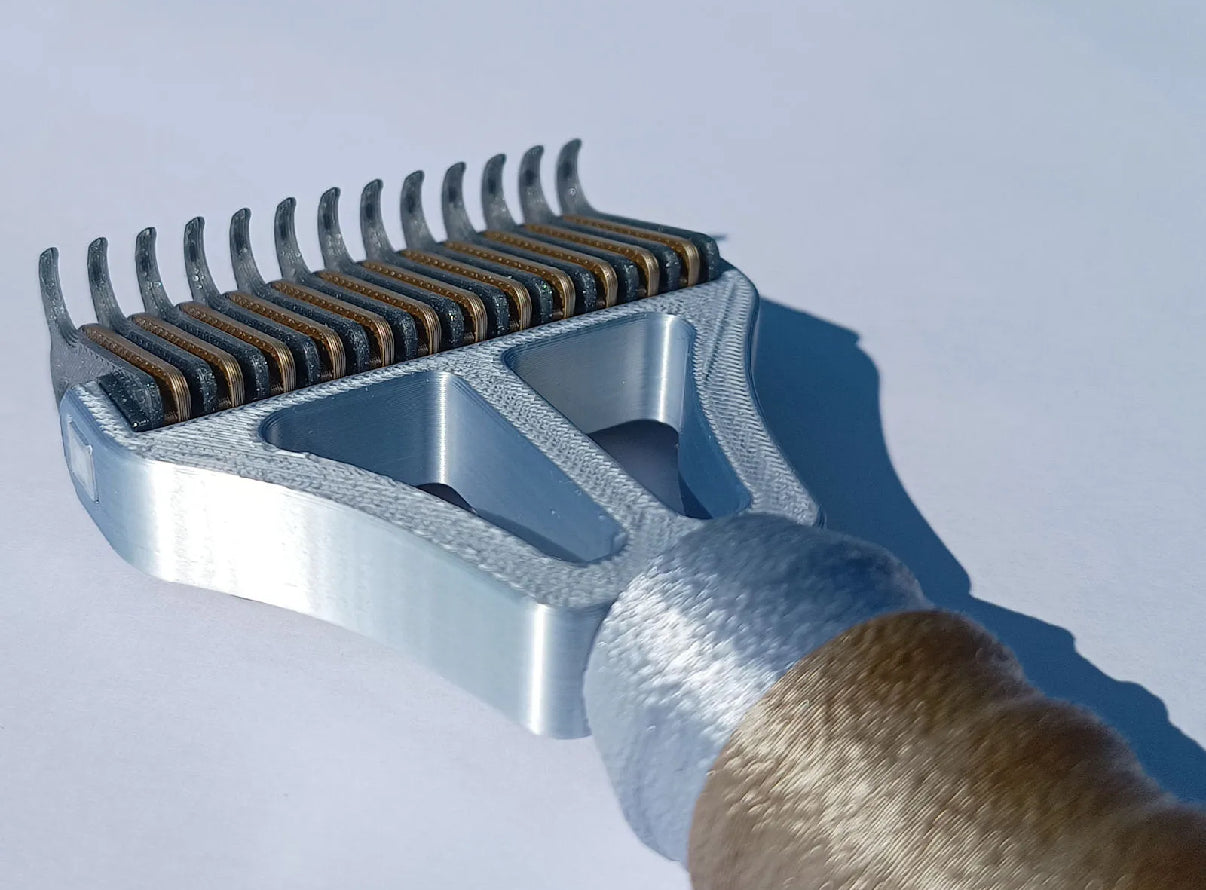 Professional Grooming Brush – Gentle, Effective, and Customizable Size & Color