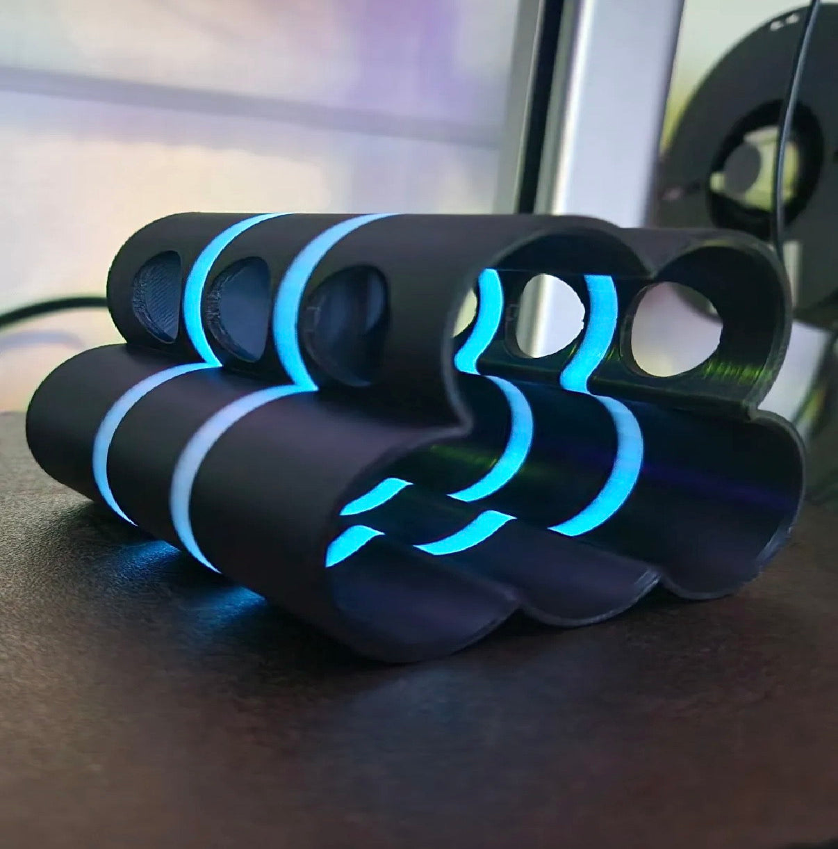 Aquarium Fish Cave – Glow in the Dark